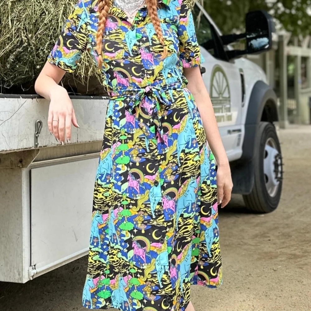 Nooworks Vibrant Animal Print Midi Dress